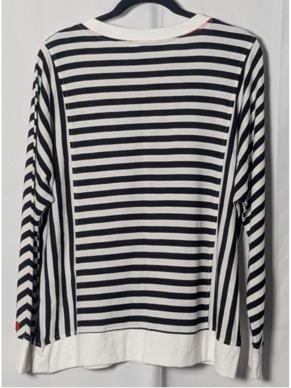 Jane + Delancey Striped Pullover Top Black White Red Heart Detail Size Large - Picture 2 of 4